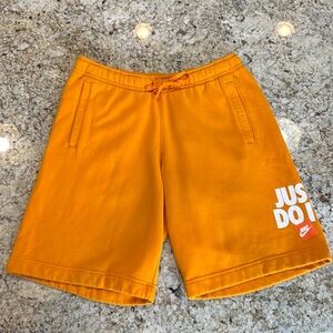 NIKE JUST DO IT Shorts Size MEDIUM